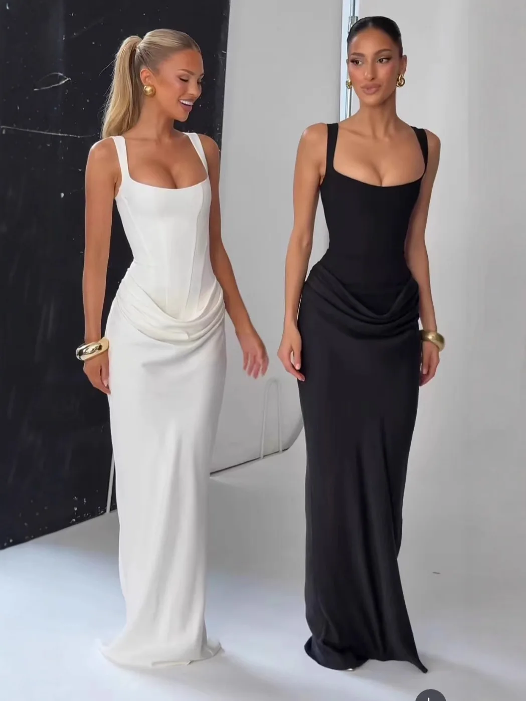 Rugloze geplooide maxi