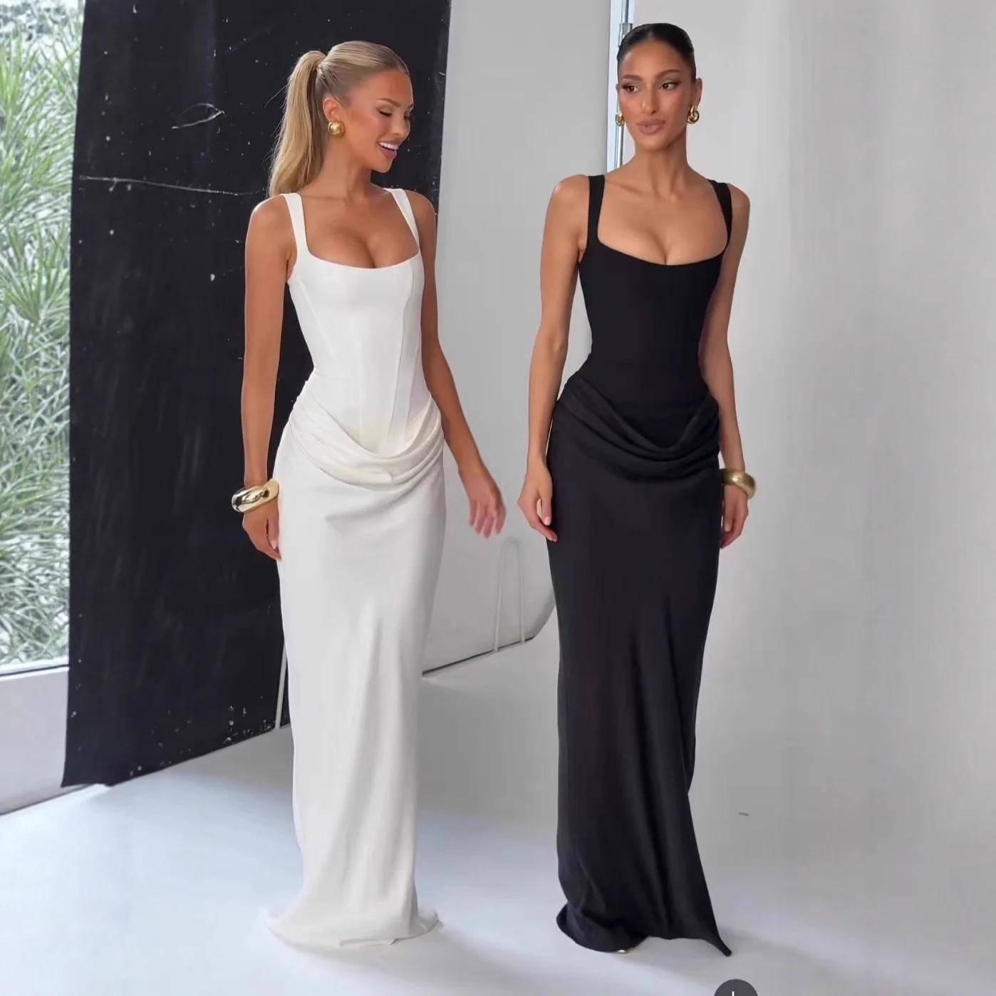 Rugloze geplooide maxi